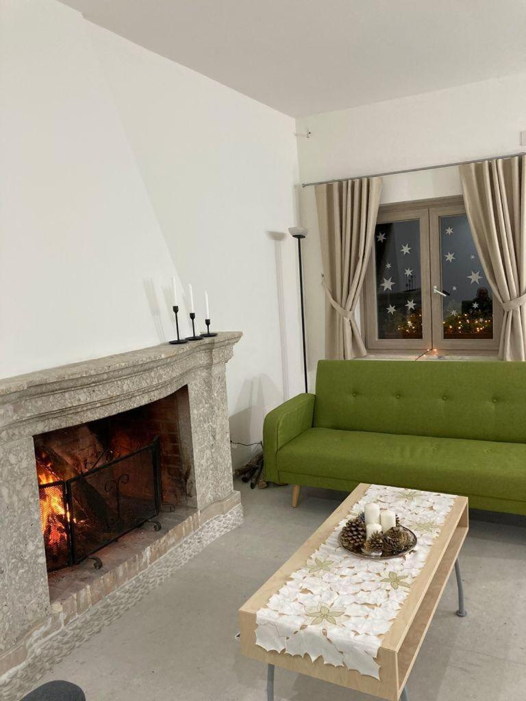 Le Canoniche Nel Matese Albergo Diffuso Сан-Массимо Экстерьер фото